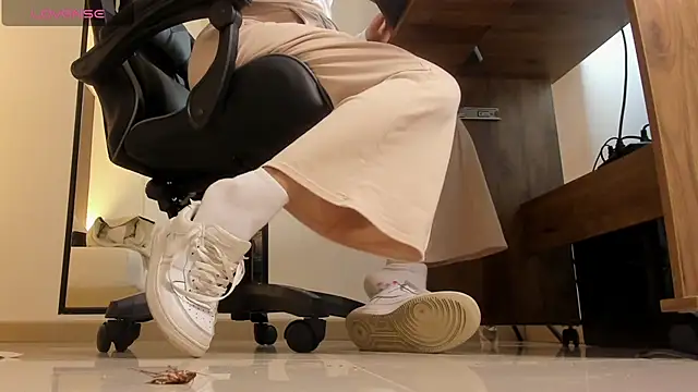 alma_fenix's cam snapshot