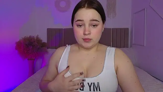 Cute_kitty-'s cam snapshot