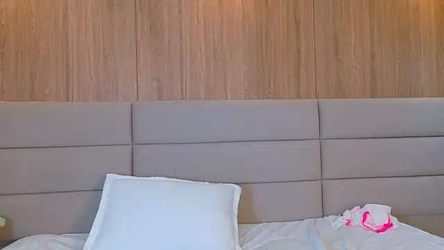 zarah_queen's cam snapshot