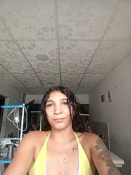 chikivivi-'s cam snapshot