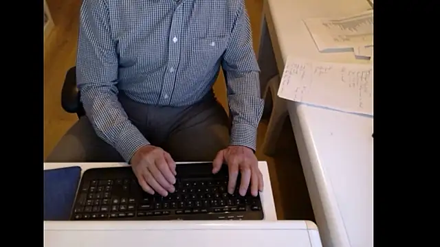 dutchpornking live sex cam