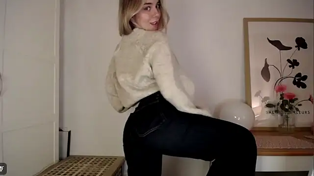 AmyDelight's cam snapshot