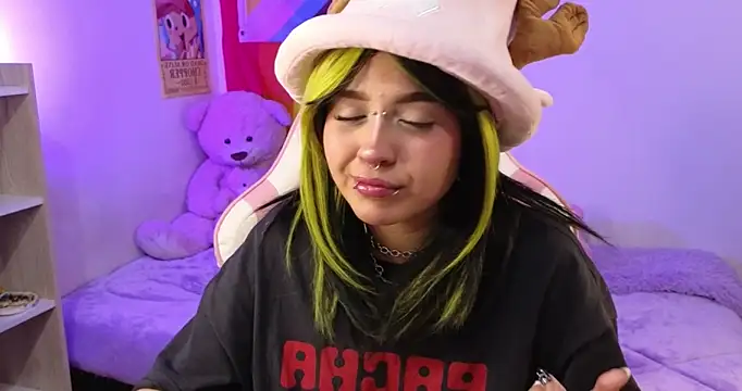 NekoWaifu's cam snapshot