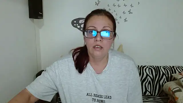 LadyHellene's cam snapshot