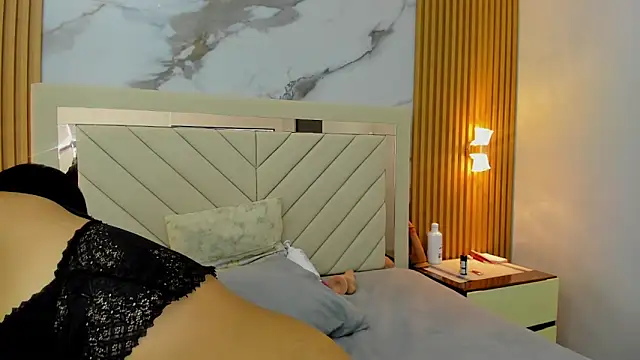 lisa_prescot's cam snapshot