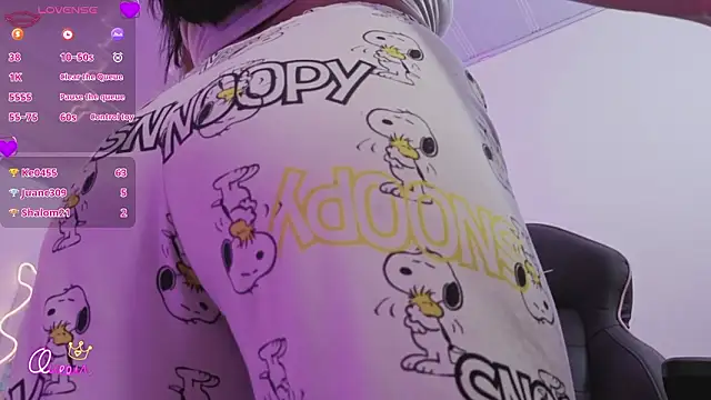 ZURY_TAY's cam snapshot