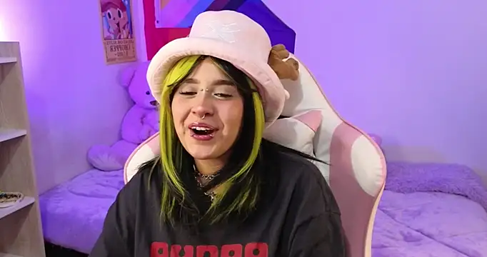 NekoWaifu's cam snapshot