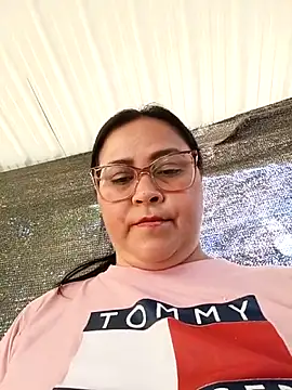 Dirty-Momm-Divorced-Hot's cam snapshot