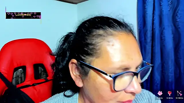 miss_maithe's cam snapshot