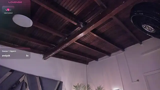 alessandra_wells's cam snapshot