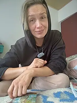 MAGDALAKOVANOVA's cam snapshot