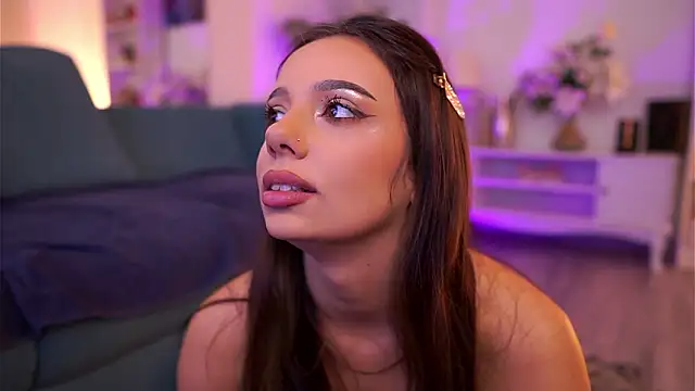 Aisha_Bee's cam snapshot