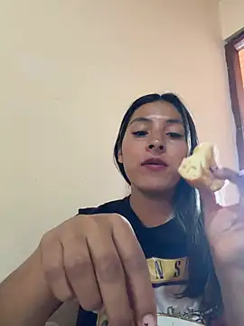 Cami_Leon2's cam snapshot