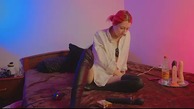 Bloom-fairy's cam snapshot