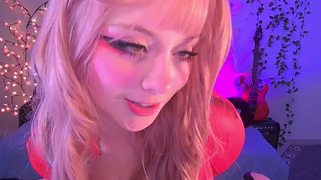 Lil_bela's cam snapshot