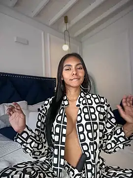 LuckyGoddessXXX's cam snapshot