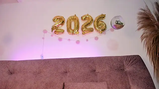 violet_77711's cam snapshot