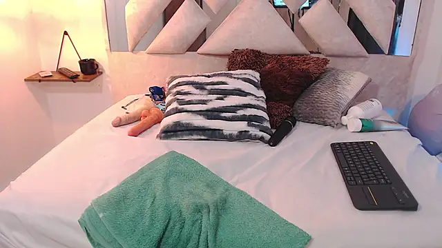 sofy_bonnet's cam snapshot