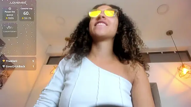 Hanna_Cornee_'s cam snapshot