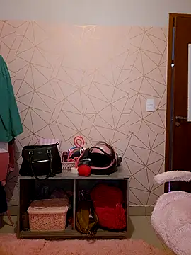 Irresistible24's cam snapshot