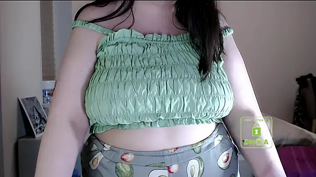 cute_and_hot's cam snapshot