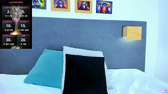 Andhrea_Vale's cam snapshot