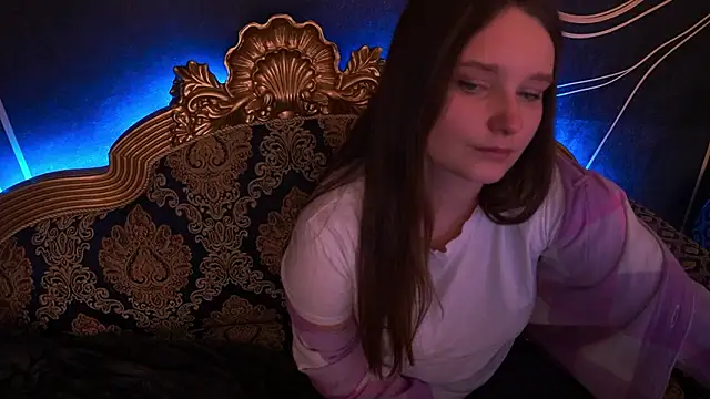 MagicPeachh_'s cam snapshot