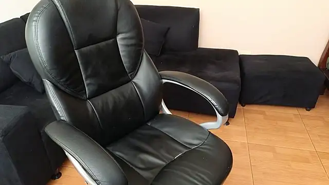 hairyncuteass live sex cam