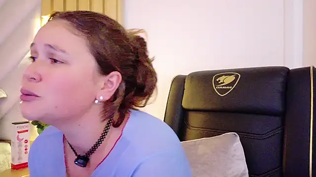 Anaise_latif's cam snapshot