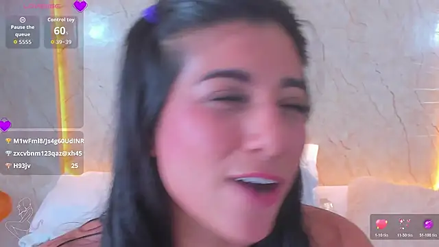 Antonella_Russo1's cam snapshot