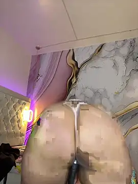 Lucy_Milf_474's cam snapshot