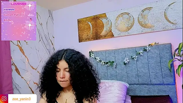 Zoe-yanin's cam snapshot