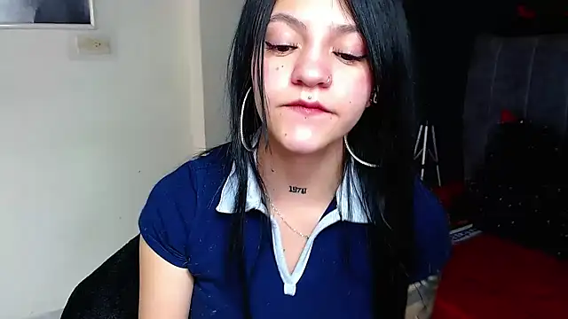 Violettasquirt's cam snapshot