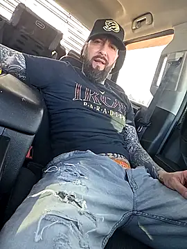 Beardedtattood live sex cam