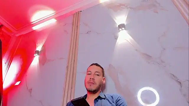 Aron_and_molly's cam snapshot