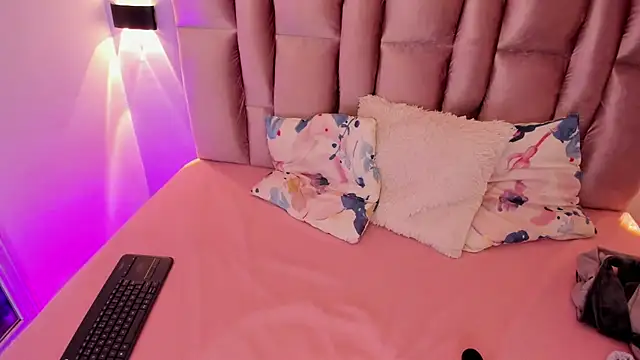 NikyBrookss's cam snapshot