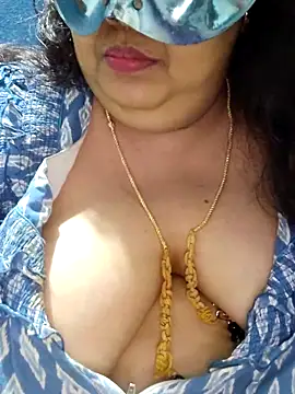 tamilthanushri live sex cam