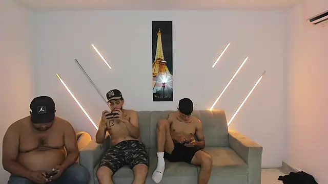 brutal_sex_room2k's cam snapshot