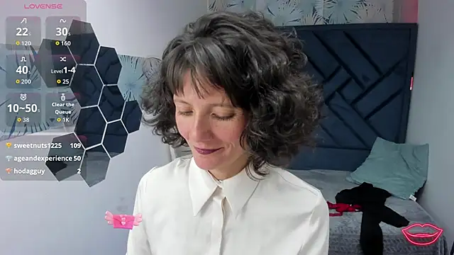 Valery_More__ live sex cam