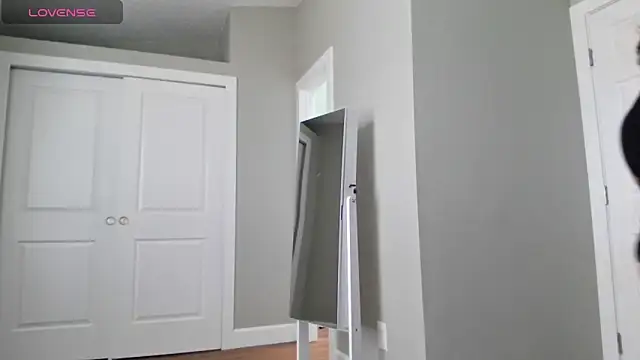 julimonroe's cam snapshot