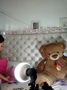 maddy02_02's cam snapshot