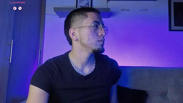 AresMassimoX's cam snapshot