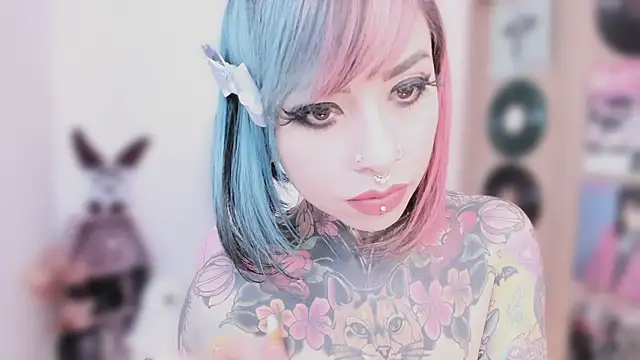 NikkiRamone's cam snapshot