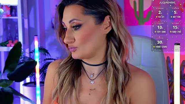 SarahAlluring's cam snapshot