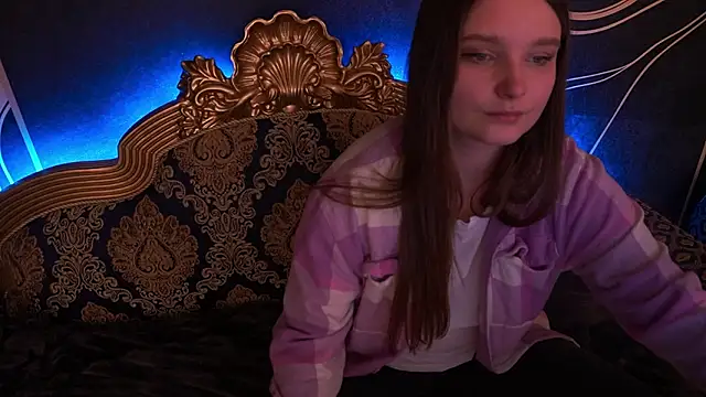 MagicPeachh_'s cam snapshot