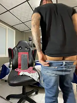 marcel_crawford96's cam snapshot