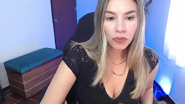 ms_sofia_x's cam snapshot