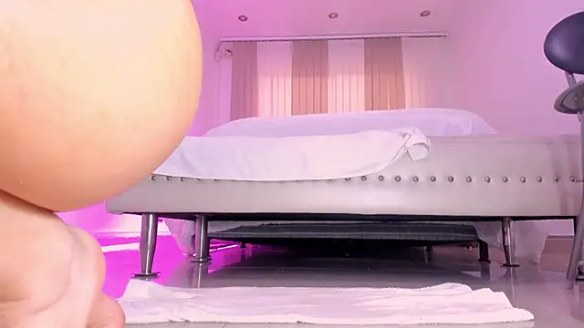 Leah_Grey's cam snapshot