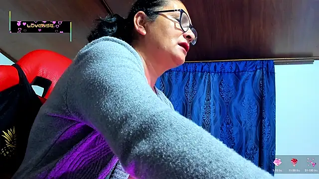 miss_maithe's cam snapshot