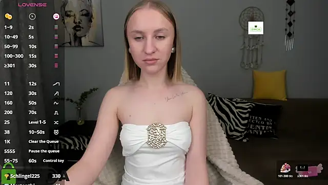 BeautyBlondy's cam snapshot